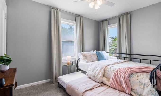 Lorain Apartment | Expertly Designed Lake Erie Escape W/Hot Tub