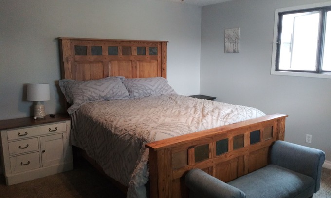 Butte House | Explore all that southwest Montana has to offer from a charming urban retreat!