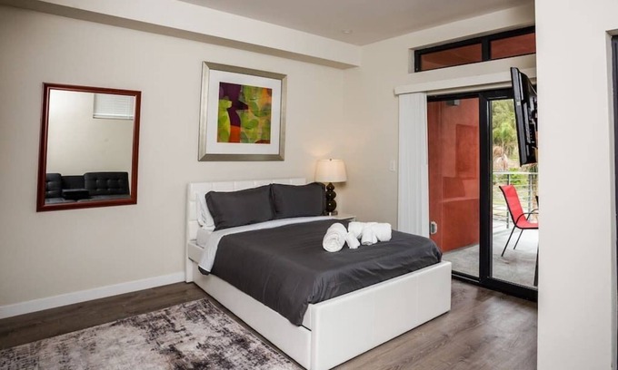 Bankers Hill Apartment | Explore Balboa Park From Your Cozy Studio w Patio