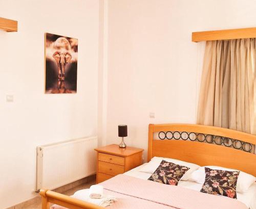 Peyia Town House | Explore Nature House
