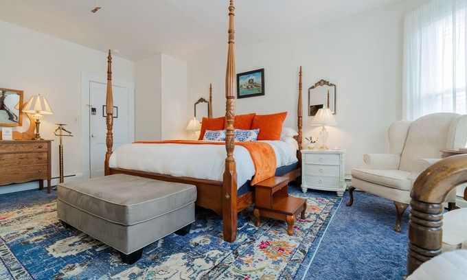 Marblehead Apartment | Explore, Relax, Repeat in Marblehead