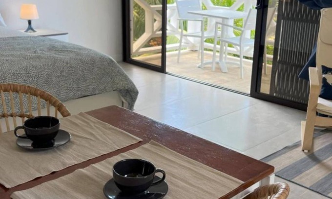 Zig Zag Ward Ski Chalet | Explore Sesel from Naturalis: newly built, best ocean views, pool, lush gardens.