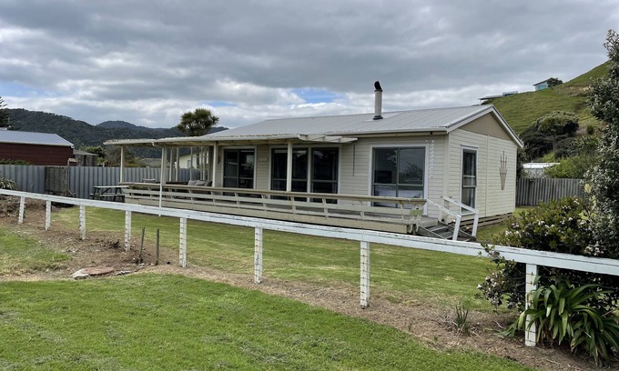 Marokopa House | Explore the west coast.
