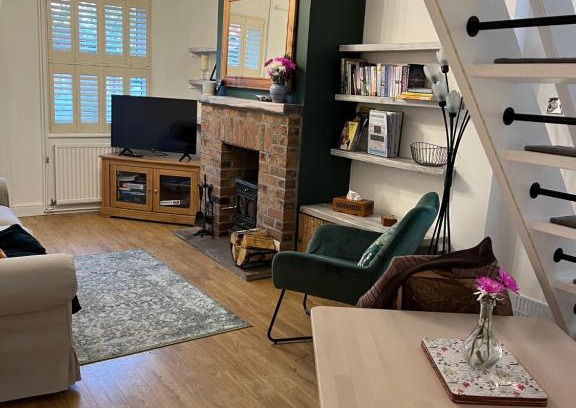 Market Weighton House | Explorers Cottage, Yorkshire Wolds Character Home