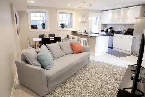 Stanton Park Apartment | Explorers Paradise Walk to Capitol