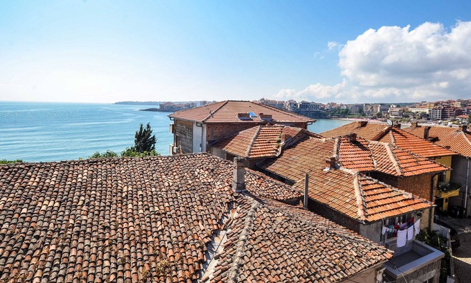 Sozopol Old Town House | Exquisite French roof studio with sea views