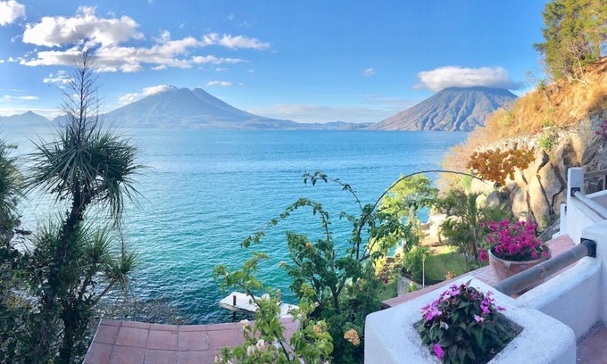Jaibalito Villa | Exquisite Lake Front Villa: Private Cove, Sauna, Pizza Oven, Kayaks, SUPs