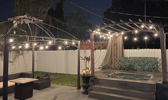 Miami Shores House | Exquisite Luxury 3 Bedroom Home