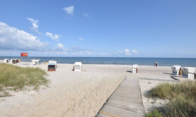 Hasselberg Villa | Exquisite Mansion in Pugholz near Sea