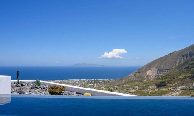 Pyrgos Villa | Exquisite Santorini Villa | Villa Pius | 2 Bedrooms | Children Older than 12Y.