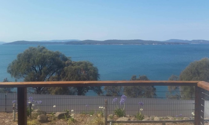 Primrose Sands House | Exquisite views over Frederick Henry Bay