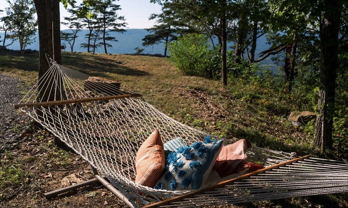 Menlo House | Extend Your Stay - 10% off 3 Nights or Longer This Summer