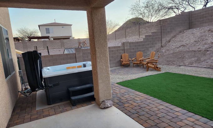 Drexel Heights House | Extended Stay๑⁠๑Hot Tub๑⁠๑Huge 2-story๑⁠๑By casino & hiking๑⁠๑