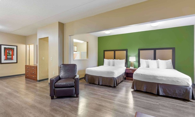 Middleburg Heights Hotel | Extended Stay America Suites Cleveland Middleburg Heights