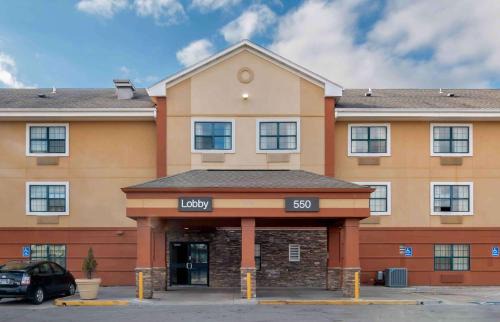 South Kansas City Hotel | Extended Stay America Suites - Kansas City - South