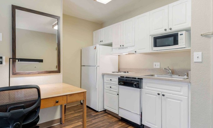 Pleasanton Hotel | Extended Stay America Suites Pleasanton Chabot Dr