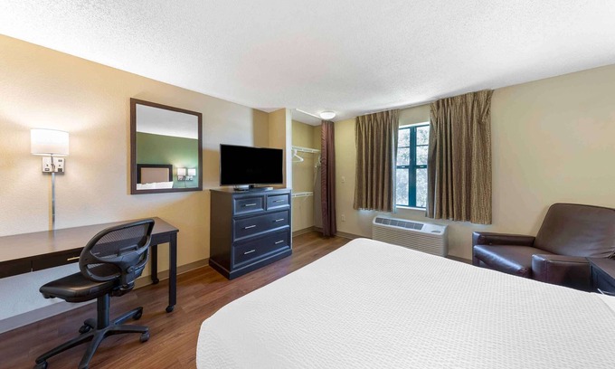 Bryant Pattengill West Hotel | Extended Stay America Suites Detroit Ann Arbor Briarwood Mal