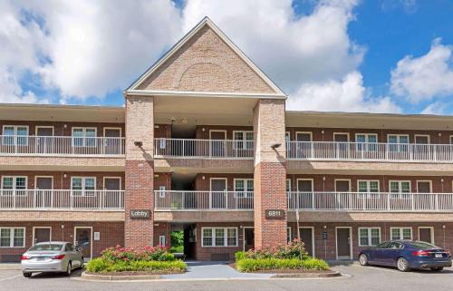 Dumbarton Hotel | Extended Stay America Suites - Richmond - W Broad Street - Glenside - South