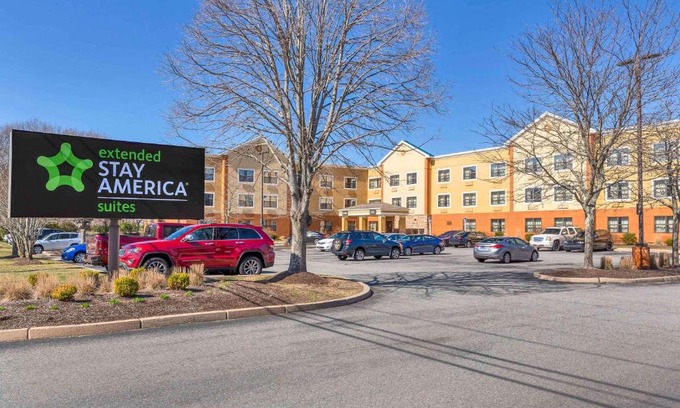 Pontiac Hotel | Extended Stay America Suites - Providence - Warwick