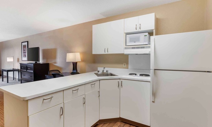 Vernon Hills Hotel | Extended Stay America Suites Chicago Vernon Hills Lake Fores