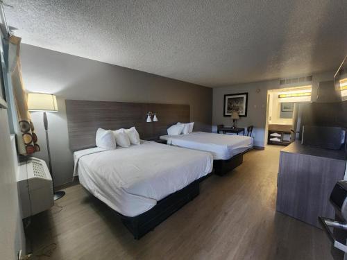 Sterling Hotel | Extended Stay Hotel