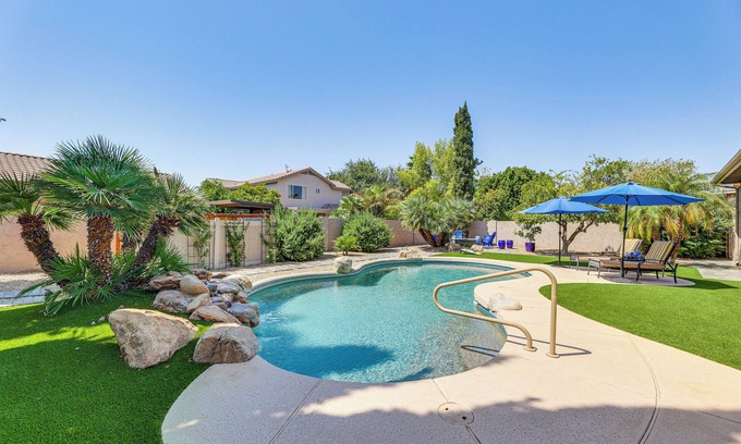 Gilbert House | Extended-Stay Oasis: Gilbert Getaway w/Office!