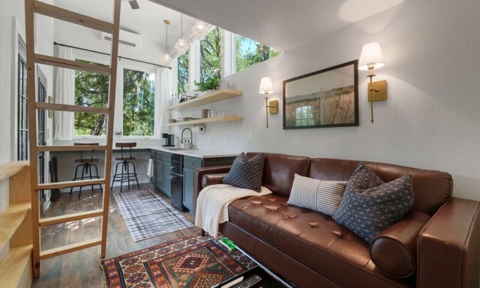 Johnston Terrace House | Extended Stay Retreat - A+ Deck w/ Greenbelt View!
