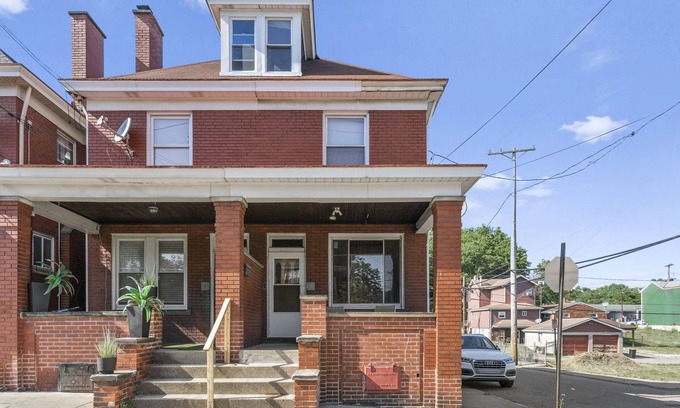 Pittsburgh Apartment | Extended Stays Welcomed
