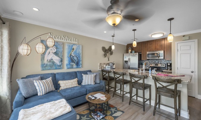 Galveston Condo | Extraordinary! Amazing view! Laundry in condo