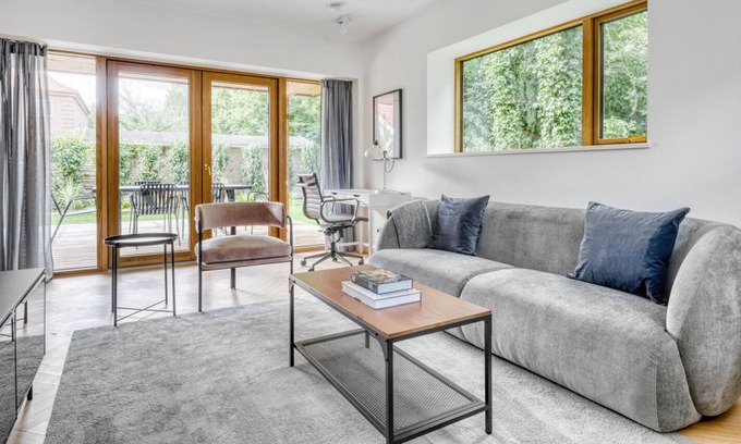Hellerup Apartment | Extraordinary Hellerup 2BR w/ Terrace, nr Svanemøllen strand, by Blueground