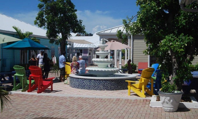 Bell Channel Bay House | EZ VILLE @ TAINO BEACH