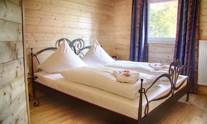 Markt Nordheim Apartment | Für Allergiker geeignetes Ferienhaus (70 m2) mit Wasserbett und Terrasse
