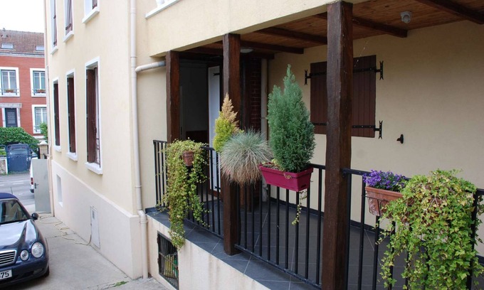 Rosny-sous-Bois Apartment | F2 30m2 in Rosny sous bois zone