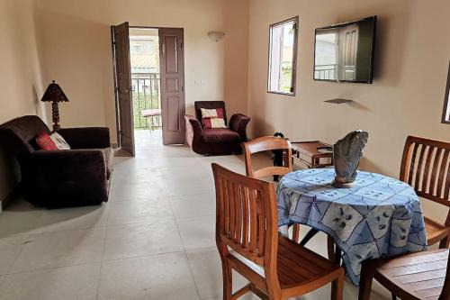 Libreville Apartment | F3 à 20 mn du centre ville et 15 mn de l'aéroport
