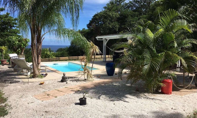 Tartane House | F3 wooden house with saltwater swimming pool