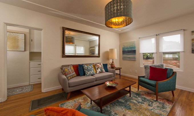 Hillcrest House | Fab & Hip, Walk to SD Zoo, Balboa Park,Restaurant Row,Coffee & Boutique shops