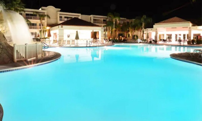 Canyon Corridor Condo | FAB JR VILLA w/POOL-WATERSLIDE-HOT TUB Sleeps 4