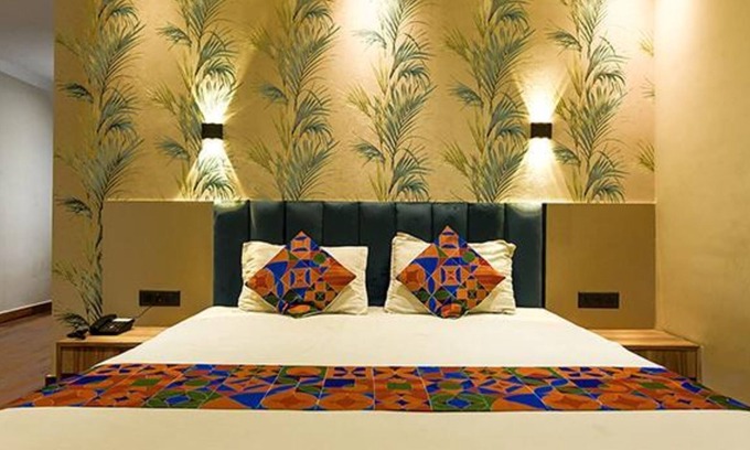 Kolkata Hotel | Fabhotel Clive Regency Lovelock