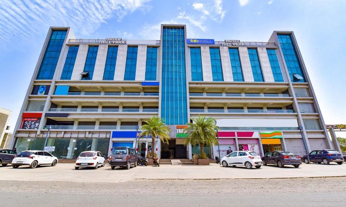Ahmedabad Hotel | FabHotel Hill Park