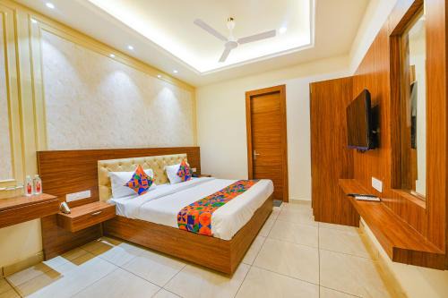 Ludhiana Hotel | FabHotel K9 Royal