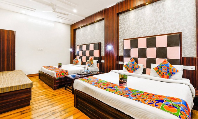 Charbagh Hotel | Fabhotel Metro View