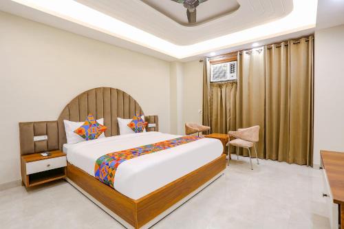 Sector 31 Hotel | FabHotel Raahi Retreat Near Star Mall & 32nd Avenue, Gurugram
