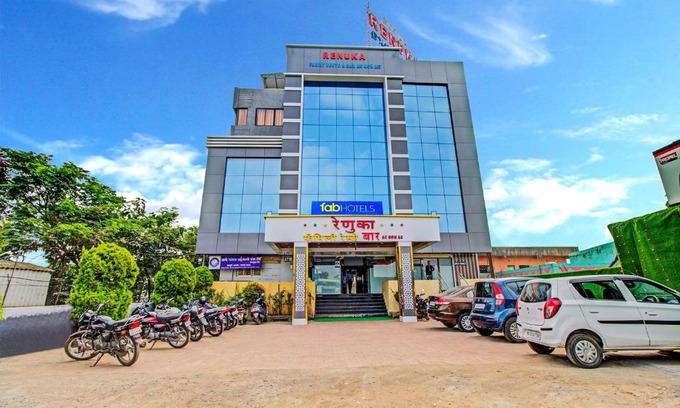 Mahalunge Ingale Hotel | FabHotel Renuka Executive