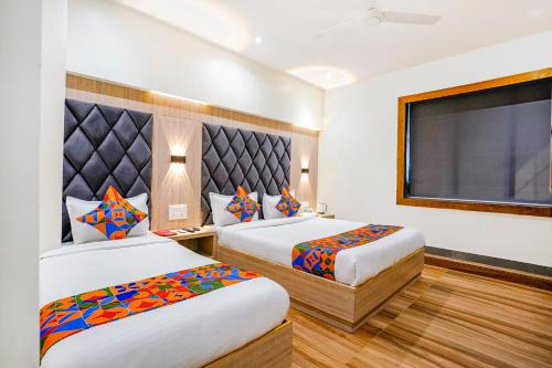 Jogeshwari West Hotel | FabHotel Riza International - Nr Nesco Exhibition Centre