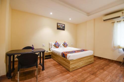 Pimpri - Chinchwad Hotel | FabHotel Seven Seas