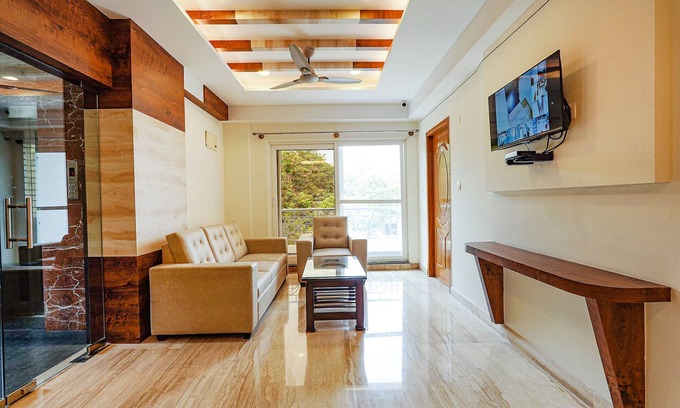 Jayanagar Hotel | FabHotel Shakthi Suites