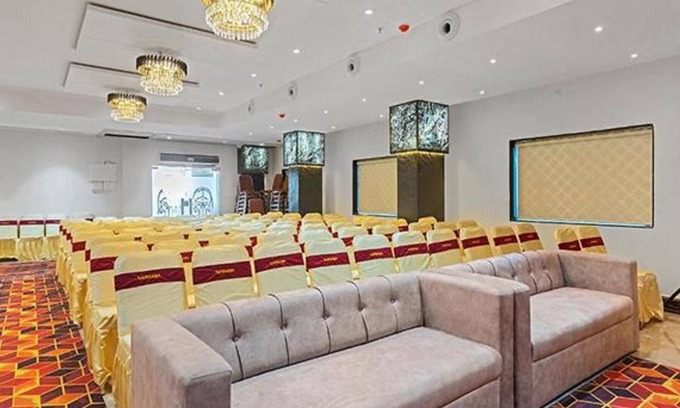 Khammam Hotel | Fabhotel Sky Land