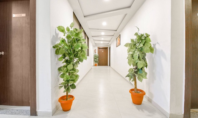 Bopal Hotel | Fabhotel Skyland