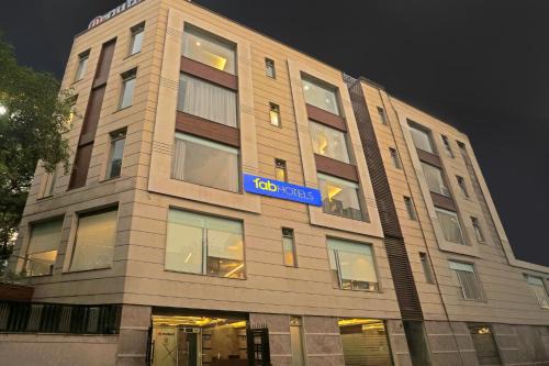Jasola Hotel | FabHotel Star Inn - Near Apollo Hospital