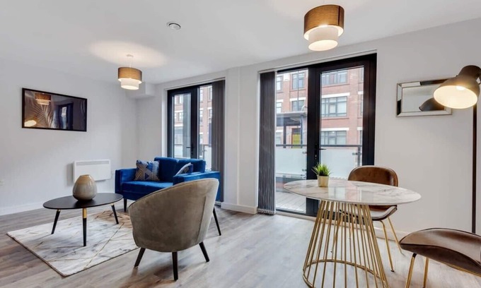 Bordesley Apartment | Fabulous 1 Bed Flat in the Heart of Birmingham